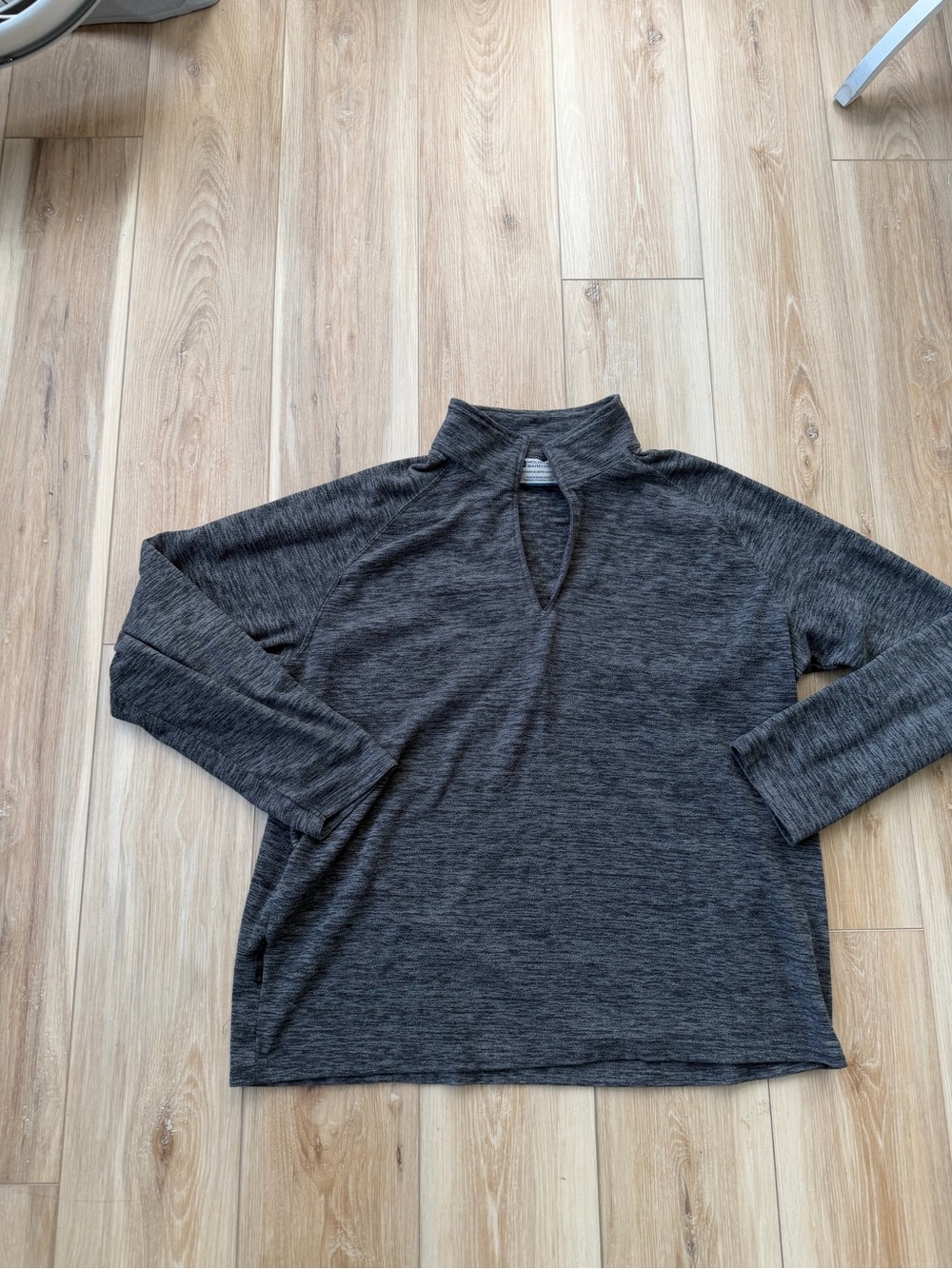 Men's heathered Grey fleece Pullover quarter zip